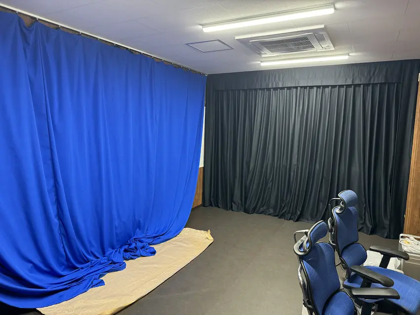 409号室のスタジオ部屋