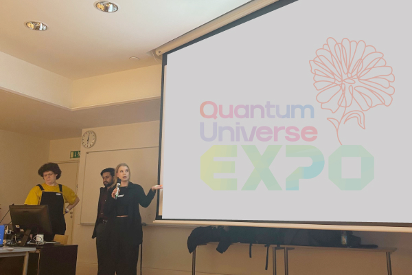 グループの最終成果発表会の様子