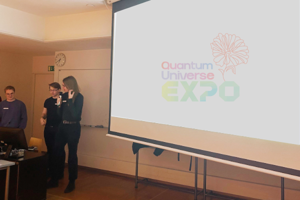 グループの最終成果発表会の様子